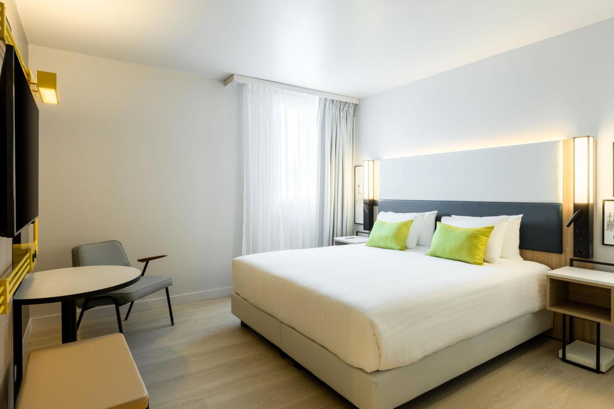 Courtyard By Marriott Paris Creteil Hotel Exterior photo
